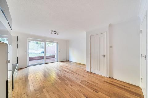 4 bedroom terraced house to rent, Reedham Drive, Purley