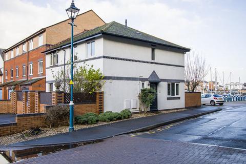 3 bedroom end of terrace house for sale, Plas St. Pol De Leon, Penarth