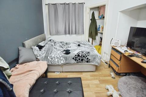 3 bedroom end of terrace house for sale, Topsham Road, St Leonards, Exeter