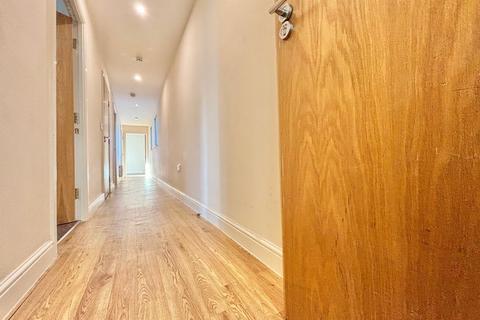 2 bedroom apartment for sale, Asbury Court, Newton Road, Great Barr, Birmingham B43 6QS