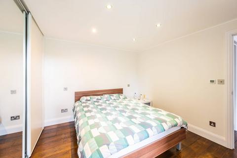 1 bedroom flat to rent, St Quintin Gardens, North Kensington, London, W10
