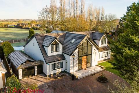 4 bedroom detached house for sale, Cronton Road, Widnes