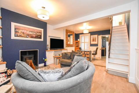 2 bedroom terraced house for sale, Queen Street, Stamford