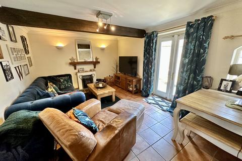 4 bedroom house to rent, Emmerson Terrace, Westfield Road, Banwell