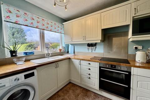3 bedroom semi-detached house for sale, London Road, Wooburn Green HP10