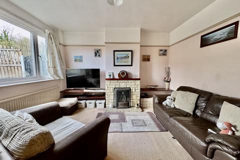 3 bedroom semi-detached house for sale, London Road, Wooburn Green HP10