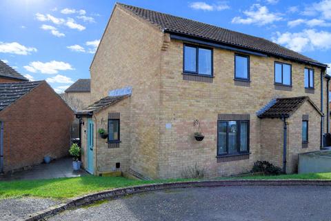 3 bedroom semi-detached house for sale, Swift Close, Lee-On-The-Solent, PO13