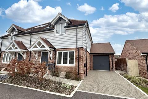 3 bedroom semi-detached house for sale, Boorley Court, Botley SO32