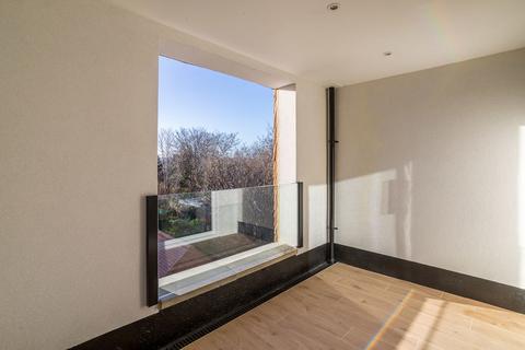 2 bedroom apartment for sale, 18 Brambledown Road, Sanderstead CR2
