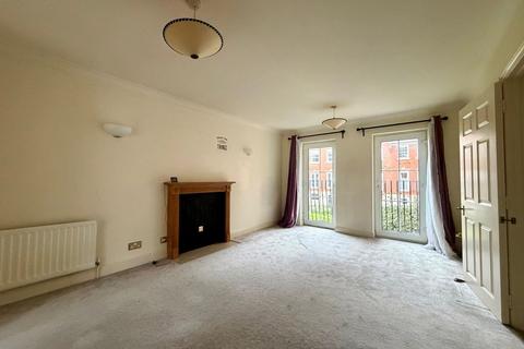 2 bedroom flat for sale, Mountjoy Court, Old Portsmouth
