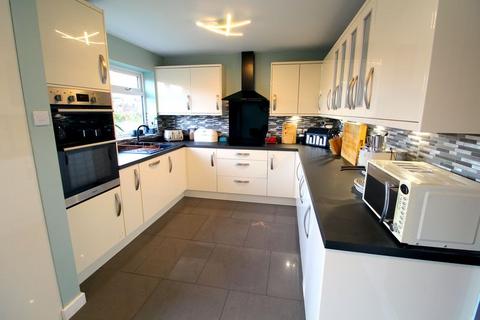 3 bedroom detached house for sale, Swallow Drive, Patchway