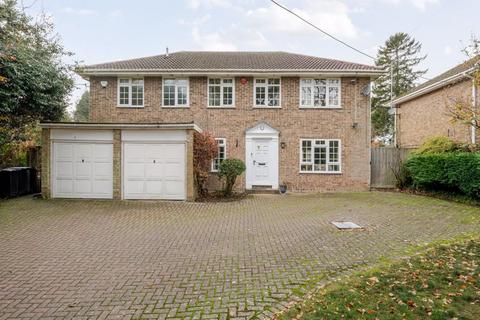 Chaldon Common Road, Caterham CR3