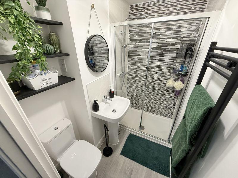 Ensuite