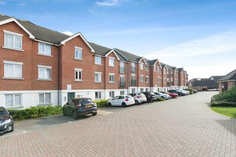 2 bedroom flat to rent, Grenville Road, Chafford Hundred, Grays, RM16