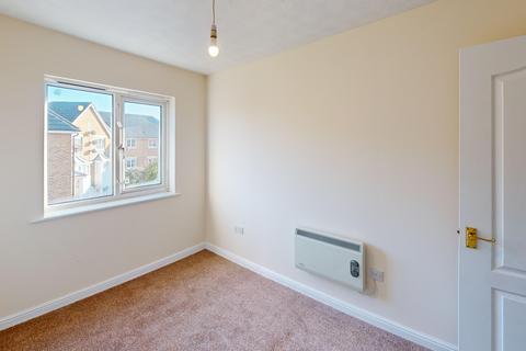 2 bedroom flat to rent, Grenville Road, Chafford Hundred, Grays, RM16