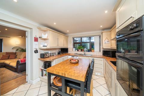 4 bedroom detached house for sale, Fernhurst Drive, Brierley Hill DY5
