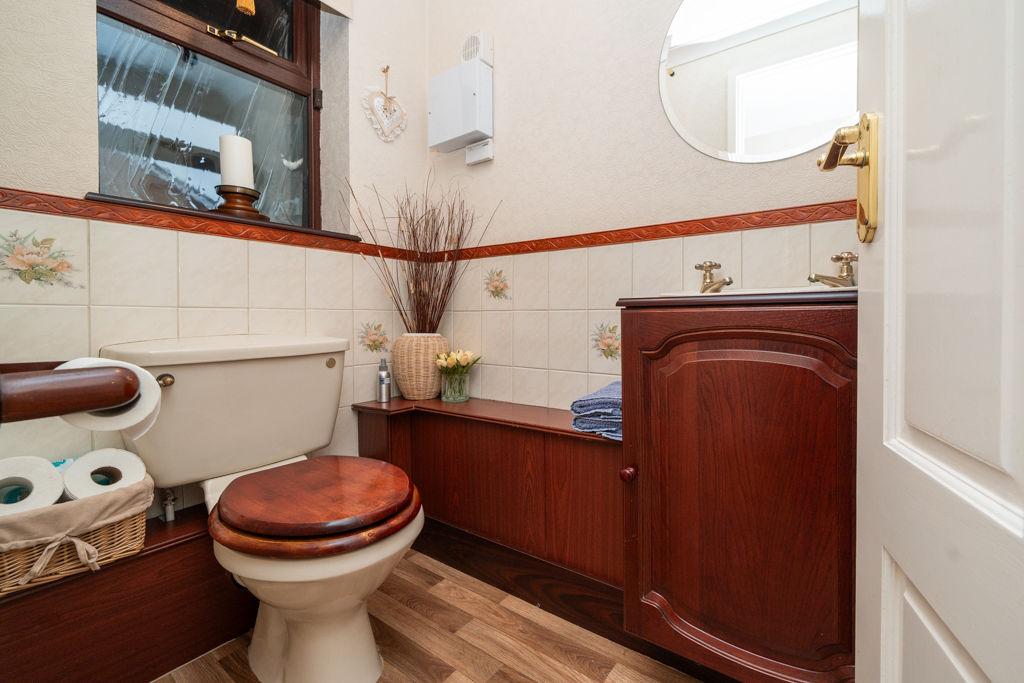 Guest cloakroom
