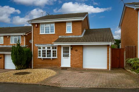 3 bedroom detached house for sale, Brenwood Close, Kingswinford DY6