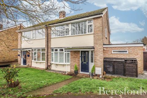 3 bedroom semi-detached house for sale, Harrow Way, Chelmsford, CM2
