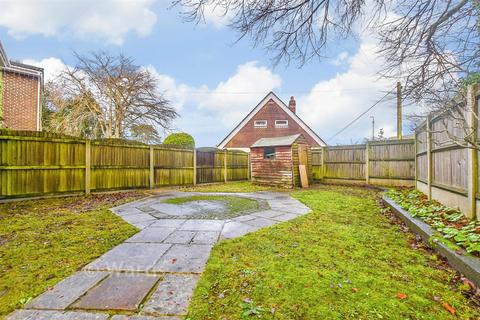 2 bedroom end of terrace house for sale, Guilford Avenue, Whitfield, Dover, Kent