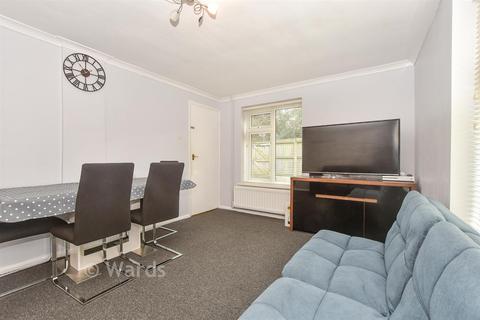 2 bedroom end of terrace house for sale, Guilford Avenue, Dover CT16