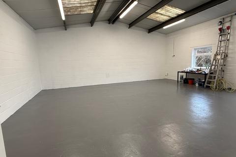 Warehouse to rent, Brookers Rd Billingshurst RH14 9UR