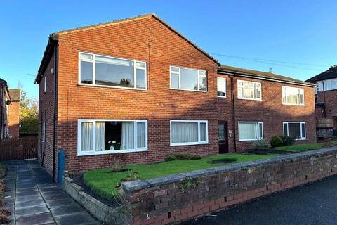 2 bedroom flat for sale, Hillside Road, Hale WA15