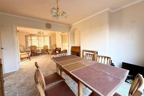 3 bedroom semi-detached house for sale, Egdon Drive, Old Bedford Road Area, Luton, Bedfordshire, LU2 7AZ