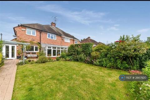 3 bedroom semi-detached house to rent, Cedar Avenue, South Ruislip, HA4