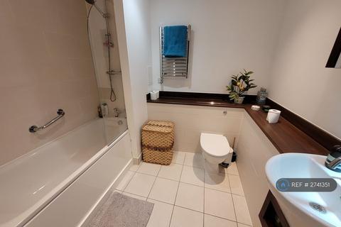 1 bedroom flat to rent, Surrey Quays Road, London, SE16