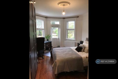 undefined, Park Road, Surbiton, KT5