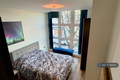 2 bedroom flat to rent, Radnor Road, Twickenham, TW1