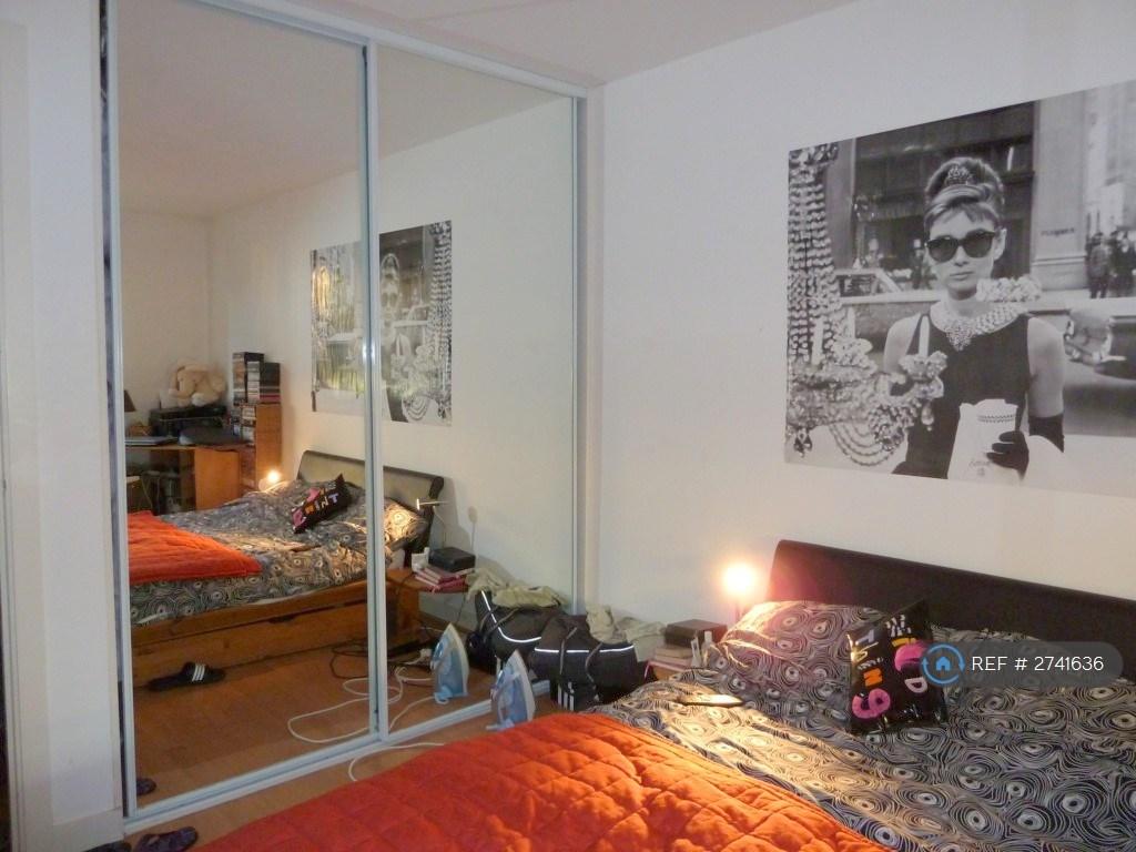 Fitted Wardrobes