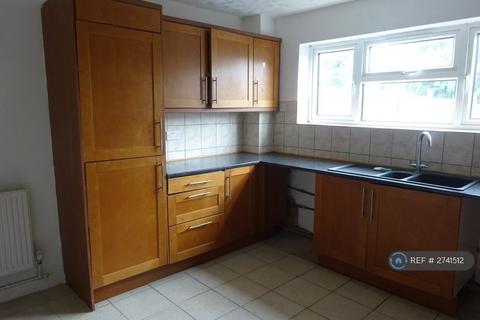 3 bedroom terraced house to rent, Eastbrook Hill, Desborough, Kettering, NN14