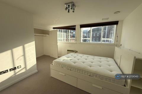 2 bedroom flat to rent, High Street, Kingston Upon Thames, KT1