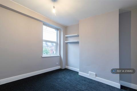 3 bedroom terraced house to rent, Bathley Street, Nottingham, NG2