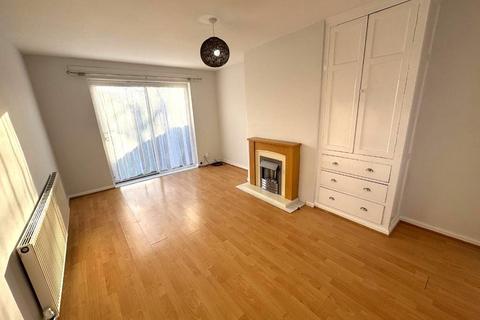 3 bedroom end of terrace house to rent, St Albans Road, Arnold, Nottingham, NG5 6GT