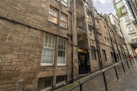 2 bedroom flat for sale - 4/1 Carrubber's Close, 135 High Street, Edinburgh, EH1