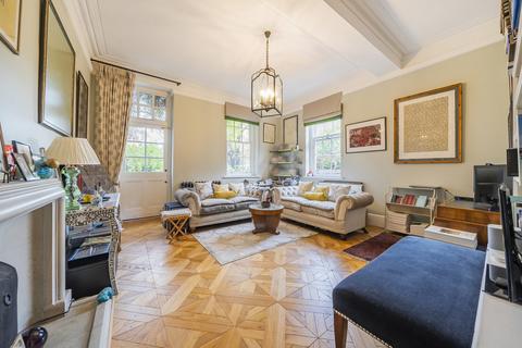 2 bedroom apartment for sale, Frithwood Avenue, Northwood, Middlesex