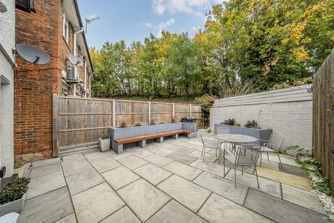 3 bedroom apartment for sale, Marsh Road, Pinner, Middlesex
