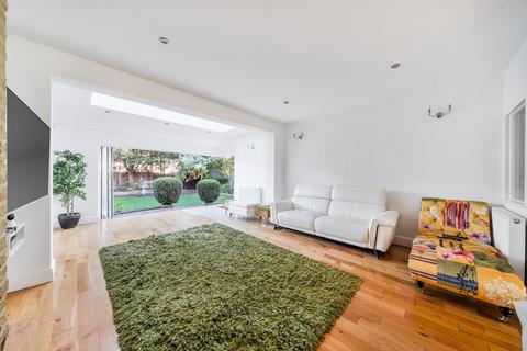 5 bedroom semi-detached house for sale, Central Avenue, Pinner