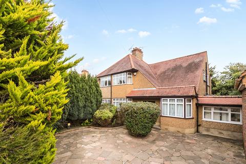 Central Avenue, Pinner