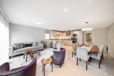 5 bedroom detached house for sale, Braham Crescent, Leavesden, Watford