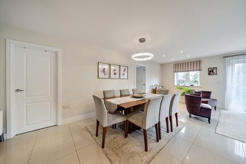 5 bedroom detached house for sale, Braham Crescent, Leavesden, Watford