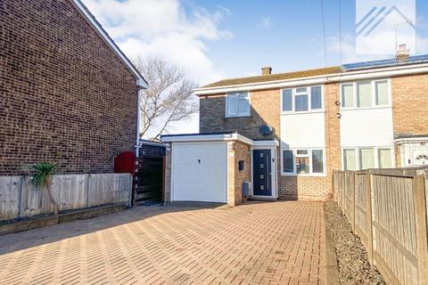 3 bedroom semi-detached house for sale, Ferrymead, Canvey Island