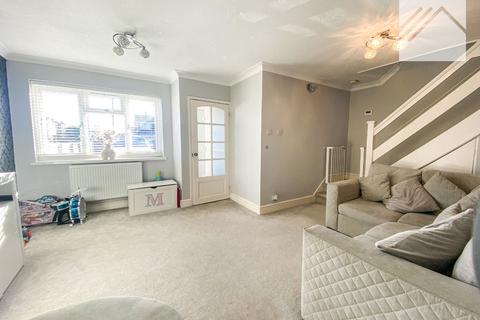 3 bedroom semi-detached house for sale, Ferrymead, Canvey Island