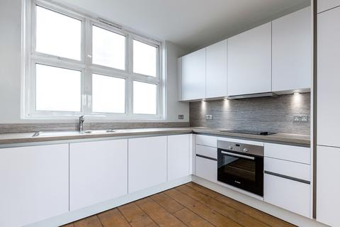 2 bedroom flat to rent, 31 Grove House 11-20 Tudor Grove