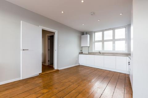 2 bedroom flat to rent, 31 Grove House 11-20 Tudor Grove