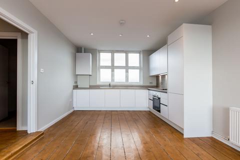 2 bedroom flat to rent, 31 Grove House 11-20 Tudor Grove