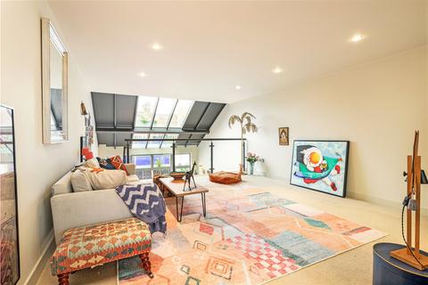 4 bedroom terraced house for sale, Ilminster Gardens, London, SW11